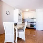 Beautiful Sea View 2 Bedroom Ocean Park Lägenhet