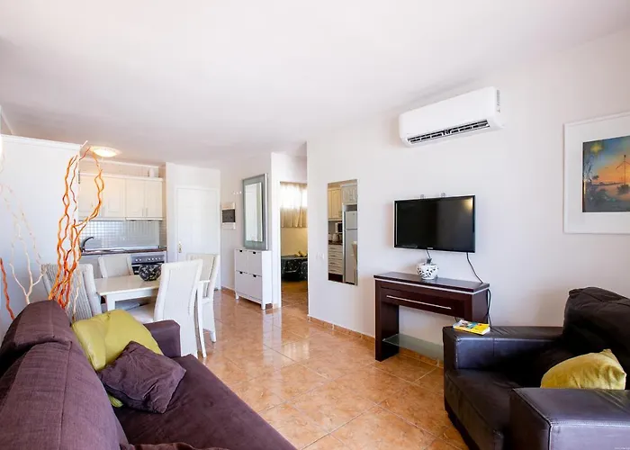 Beautiful Sea View 2 Bedroom Ocean Park شقة *
